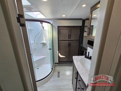 2026 Montana High Country 295RL - Photo 25