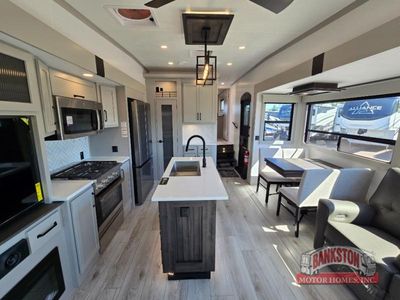 2026 Montana High Country 295RL - Photo 23