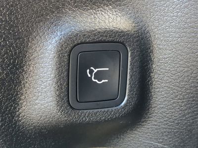 2023 Jeep Compass — photo 15 view