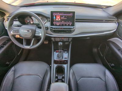 2023 Jeep Compass — photo 18 view