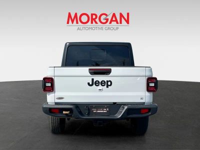 2026 Jeep Gladiator — engine compartment view