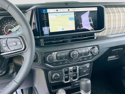 2026 Jeep Gladiator — photo 15 view