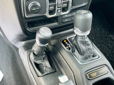 2026 Jeep Gladiator — photo 17 view