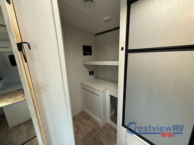 2022 Dutchmen RV Astoria - Photo 14