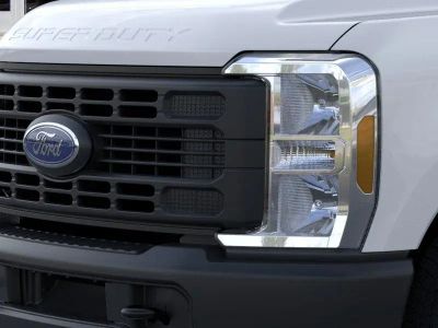2026 Ford Chassis Cab - Photo 17