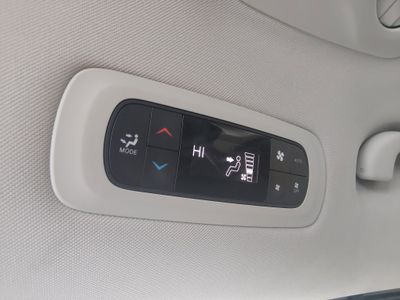 2023 Chrysler Pacifica — photo 21 view