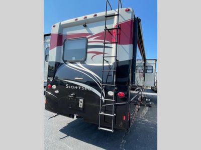 2014 Winnebago Sightseer - Photo 5