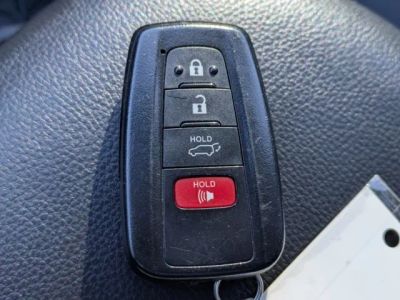2020 Toyota RAV4 — photo 25 view