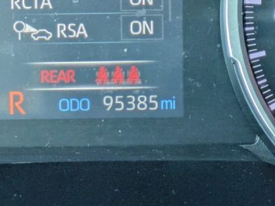 2020 Toyota RAV4 — photo 23 view