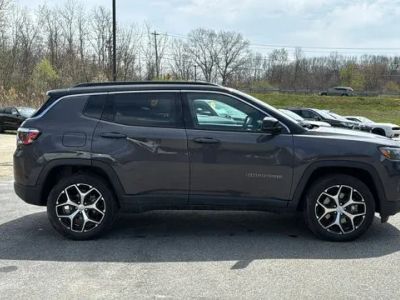2024 Jeep Compass — detail view