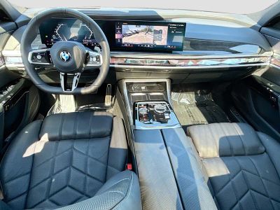 2026 BMW 7 Series — photo 16 view