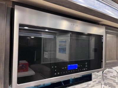 2022 Tiffin Motorhomes Phaeton - Photo 33