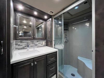2022 Tiffin Motorhomes Phaeton - Photo 43