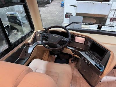 2022 Tiffin Motorhomes Phaeton - Photo 11