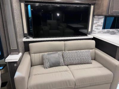 2022 Tiffin Motorhomes Phaeton - Photo 20