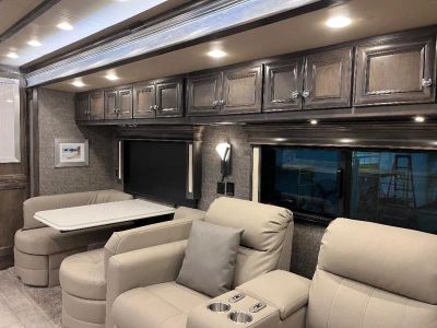 2022 Tiffin Motorhomes Phaeton - Photo 18