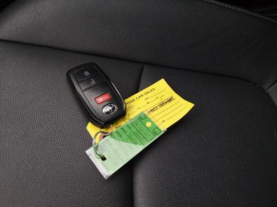 2024 Toyota Corolla Cross — photo 15 view