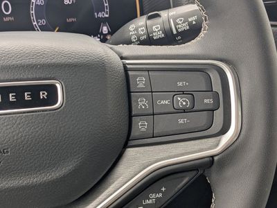 2025 Jeep Wagoneer - Photo 26