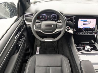 2025 Jeep Wagoneer - Photo 17