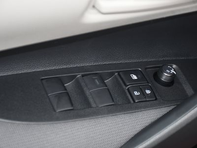 2026 Toyota Corolla - Photo 6