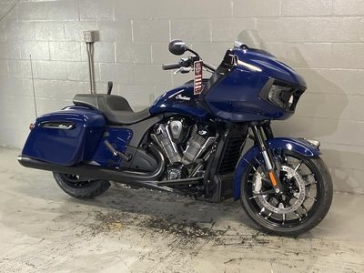 2025 Indian Motorcycle Challenger Dark Horse 112 Springfield Blue - Photo 10