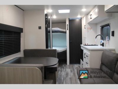 2026 Jayco Jay Flight SLX - Photo 9