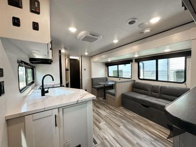 2026 Jayco Jay Flight SLX - Photo 6