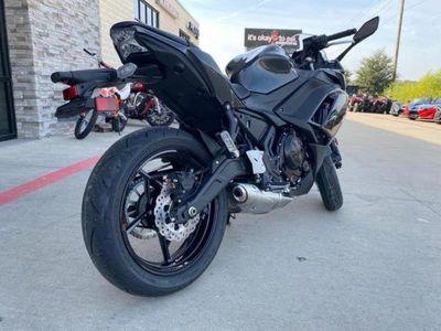 2026 Kawasaki Ninja 650 - Photo 3