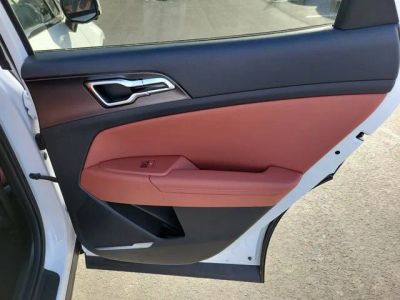2026 Kia Sportage — photo 32 view