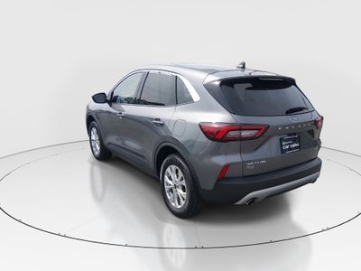 2024 Ford Escape — detail view