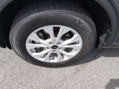 2024 Ford Escape — photo 10 view