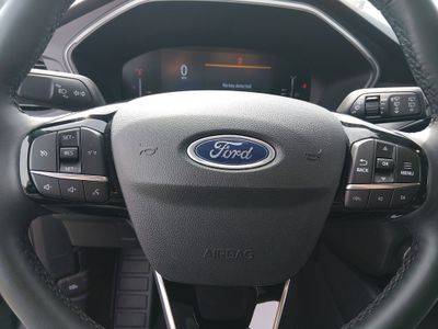 2024 Ford Escape — photo 12 view