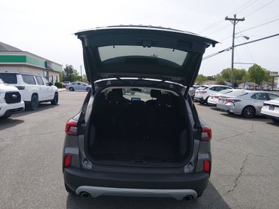 2024 Ford Escape — photo 11 view