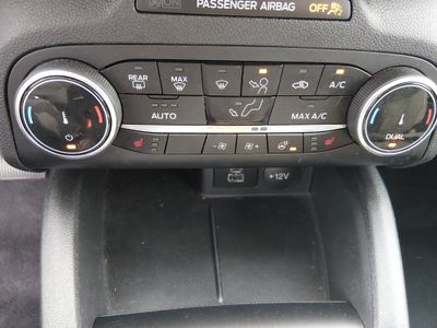 2024 Ford Escape — photo 17 view