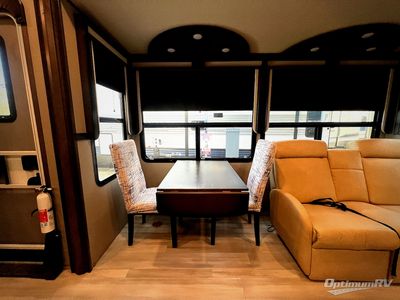 2022 Grand Design Solitude - Photo 9
