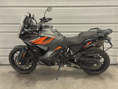 2023 KTM 1290 Super Adventure S - Photo 4