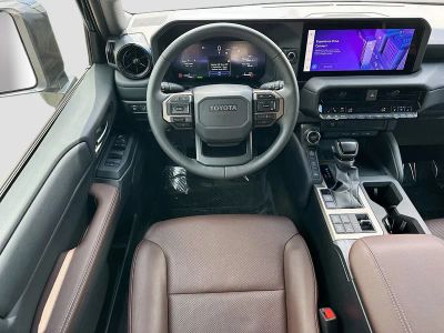 2025 Toyota Land Cruiser — photo 20 view