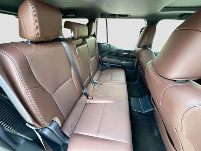 2025 Toyota Land Cruiser — photo 25 view