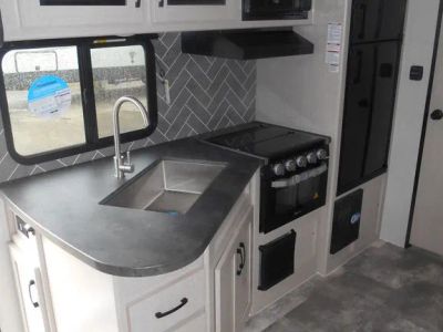 2023 Coachmen Apex Ultra-Lite - Photo 8