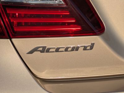 2017 Honda Accord - Photo 26