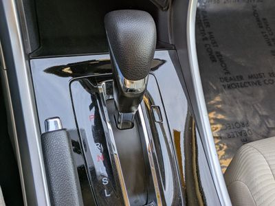 2017 Honda Accord - Photo 16