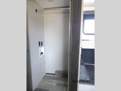 2023 Coachmen Chaparral X Edition - Photo 18