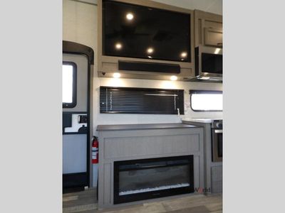 2023 Coachmen Chaparral X Edition - Photo 11