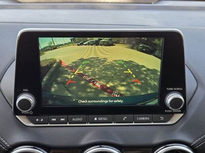 2024 Nissan Sentra — photo 12 view