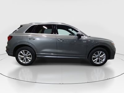 2024 Audi Q3 — photo 8 view