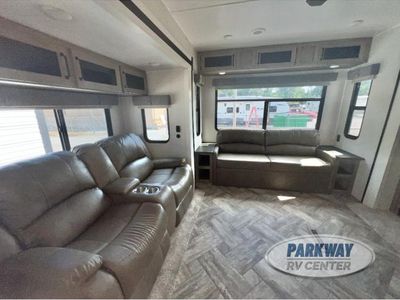 2023 Palomino Puma Destination - Photo 7