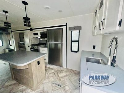 2023 Palomino Puma Destination - Photo 9