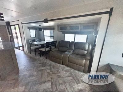 2023 Palomino Puma Destination - Photo 8