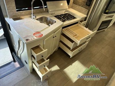 2025 Tiffin Motorhomes Open Road Allegro - Photo 12