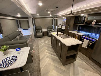 2022 Forest River RV Salem - Photo 5